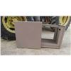 Image 3 : Metal Cabinet 16 1/2'' x 22'' x 23 1/4'' 