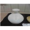 Image 2 : 2 Vanity Lamp Shades Base Sizes 9 3/4'' & 5'' 