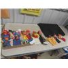 Image 1 : 16 Vintage Hand Puppets : Captain Crunch , King and Queen ,