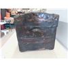 Image 2 : Antique Trunk 21 3/4'' x 13 3/4'' x 14 1/2'' Tall 