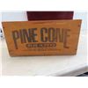 Image 8 : 18 Glass Baby Bottles 8oz , Pine Cone Brand Crate 14 3/4'' x 8 1/4'' x
