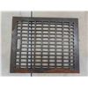 Image 2 : 2 Metal Grates 17'' x 14'' 
