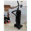 Image 2 : Hoover Upright Vacuum 