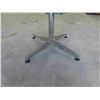 Image 2 : Round Table 30'' x 30'' H 
