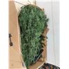 Image 1 : 6 1/2ft Artificial Christmas Tree