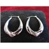Image 2 : Sterling Silver Earrings Total Weight 1.8 Grams 
