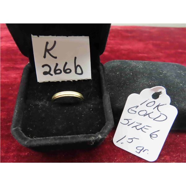 10kt Gold Ring Size 6 Total Weight 1.5 Grams 