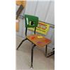 Image 2 : 6 Youth Daycare / School Chairs 
