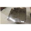 Image 3 : 2 End Tables with Mirrored Tops 20'' x 27'' x 27'' 