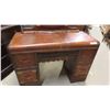 Image 2 : Vanity Dresser 29'' x 42'' x 18'' & Mirror 24'' x 36'' 