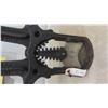 Image 2 : Keystone Dehorners