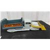 Image 8 : Lincoln Pressed Metal Dump Truck with Loader Bucket 13 1/2'' x 4'' x 4'' 