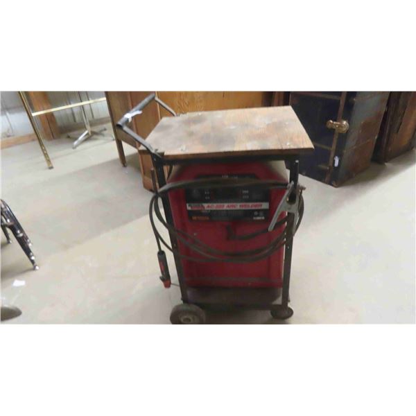 Lincoln AC-225 Welder with Cable and Rolling Cart