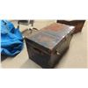 Image 3 : 2 Trunks (Rusty) 1 with Tray - 20'' x 36'' x 20'' & 20'' x 34'' x 18'' 