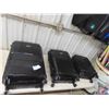 Image 1 : New-Condition Air Canada 3pce Nesting Luggage Set 