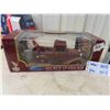 Image 2 : Road Legends 1934 Pick Up Wrecker Scale 1:18 with Box, 
