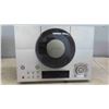 Image 2 : Yamaha CD Receiver with 2 Speakers