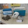Image 1 : 2 Picnic Coolers, Tasco Binoculars 10x50mm, Mixer, Discs