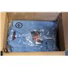Image 1 : NEW MEN'S SHIRTS CASE OF 9 DENIM SIZE XS