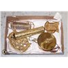Image 1 : DECORATIVE BRASS ITEMS- BOX LOT ASSORTED
