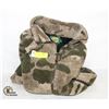 Image 1 : CABELAS FOR KIDS CAMO SHERPA COAT SZ. M