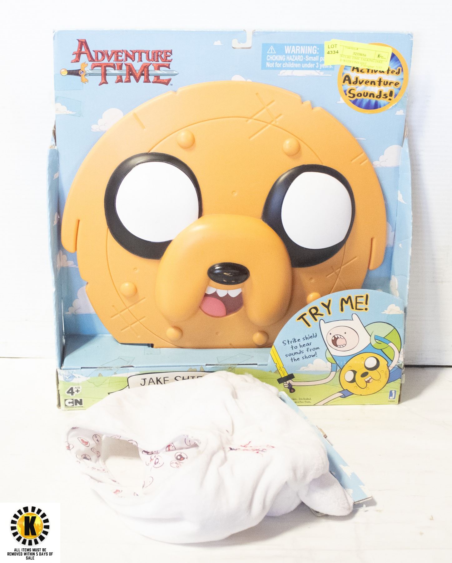 Talking Jake ADVENTURE TIME TALKING JAKE SHIELD WITH FINN HAT