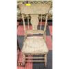 Image 1 : ANTIQUE CHAIR