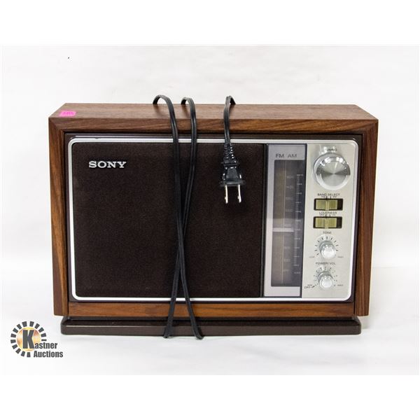 VINTAGE SONY RADIO