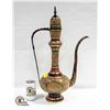 Image 1 : LARGE DECORTATIVE TEA POT