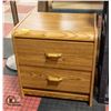 Image 1 : VINTAGE WOOD FAUX WOOD END TABLE
