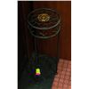 Image 1 : METAL PLANT STAND 8" CIRCLE TOP 22" HEIGHT
