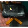 Image 1 : FOOT STOOL WITH REMOVABLE COVER