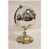 Image 1 : GLASSWORLD SILVER ROTATING METAL CHROME