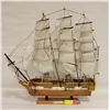 Image 1 : USS CONSTITUTION REPLICA SHIP DECOR PIECE