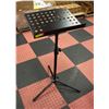 Image 1 : YORKVILLE COLLAPSABLE MUSIC STAND