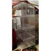 Image 1 : 4 CLEAR DISPLAY CABINETS