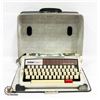 Image 1 : BROTHER ECHELON 89 TYPEWRITER WITH CASE