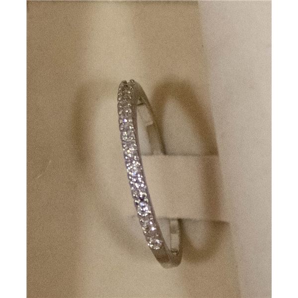 925 RING SIZE 9 IN GIFT BOX