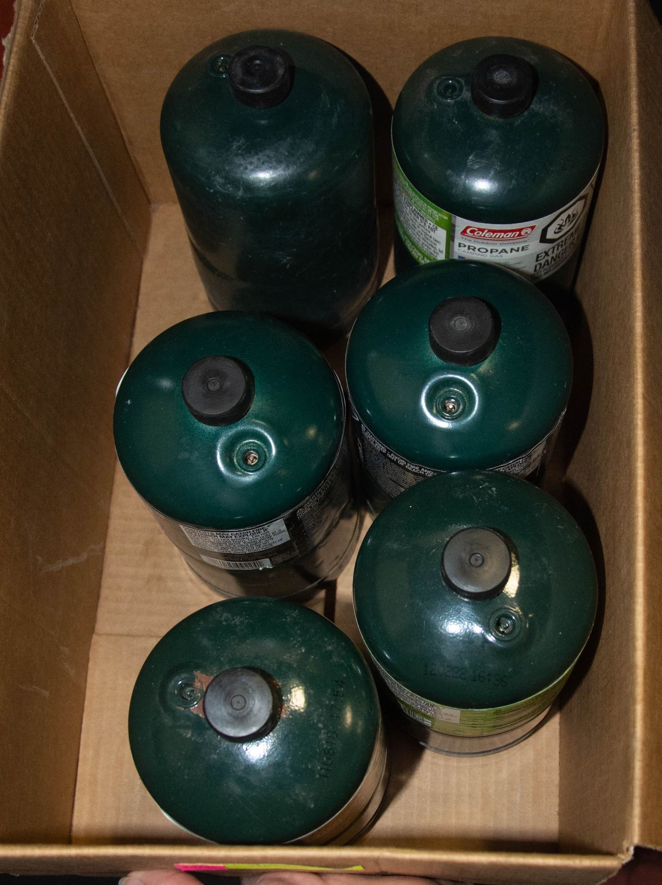 LOT OF 6 MINI PROPANE TANKS (FULL)