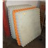 Image 1 : INTERLOCKING FOAM FLOOR MATTS