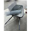 Image 2 : Black Union Tools 84856 Plastic Wheel Barrow w/ Misc. sized chicken wire roll