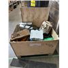 Image 1 : Box lot - Containing Innowave AWS Same band Duplexer, Visual Fault locater for fiber optic, jumper c