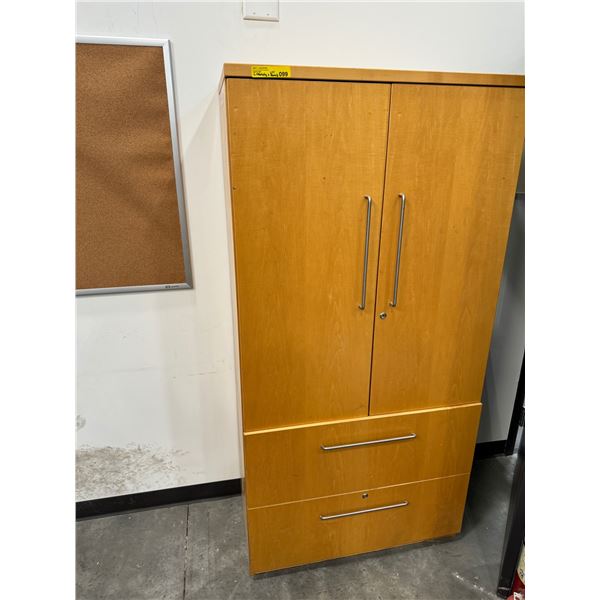 Group of 2 cabinets w/contents - approx. 6 ft x 3ft x 18in
