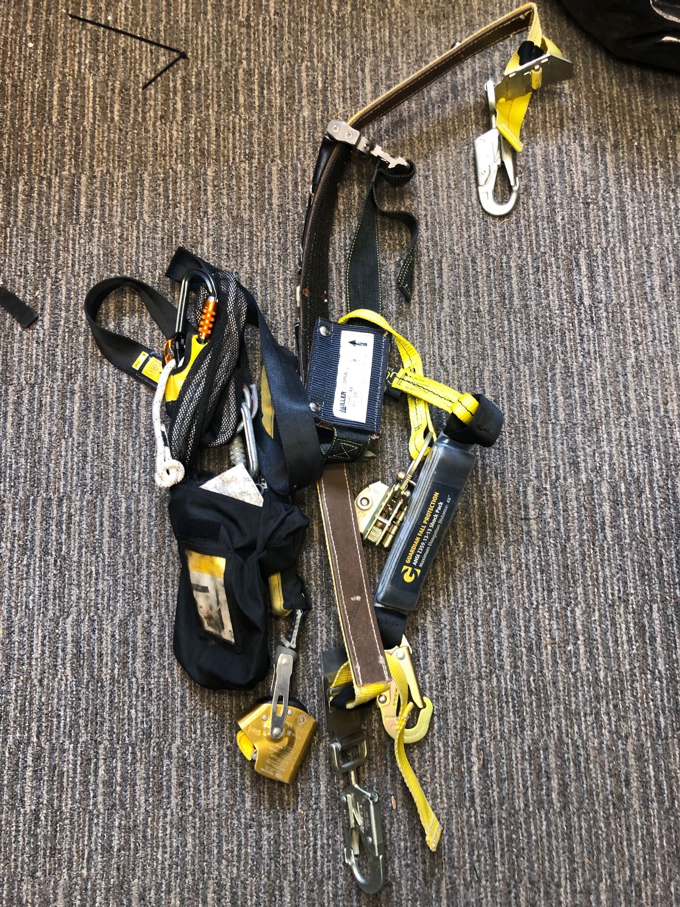 Shelf Lot of Miller Stopfall Restraint Device (Retail Over $1200 USD ...