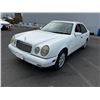 Image 1 : 1999 Mercedes-Benz E-Class