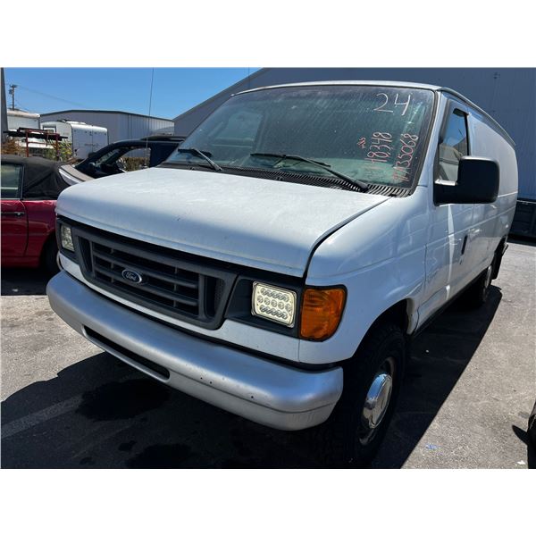 2004 Ford E-Series