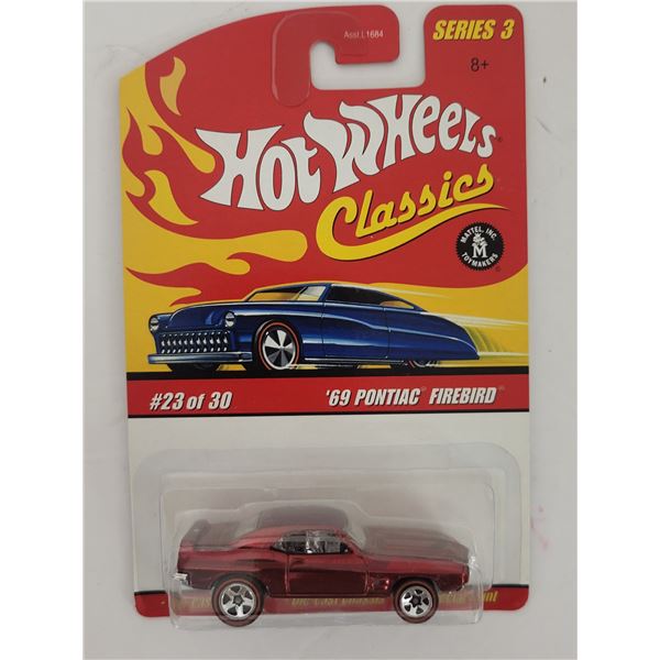 HW Classics 23 of 30 69 Pontiac Firebird - Series 3 Special Paint