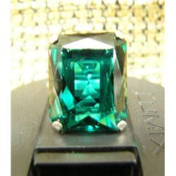 Square green stone ring (217)