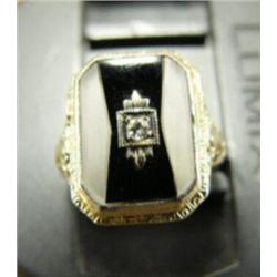 White and black ring (217)