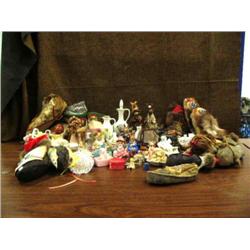 Lot of collectibles (2)